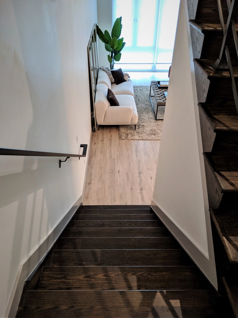 Luxury Apartment Features Nyack NY | Pavion Apartments - StairwellEdit